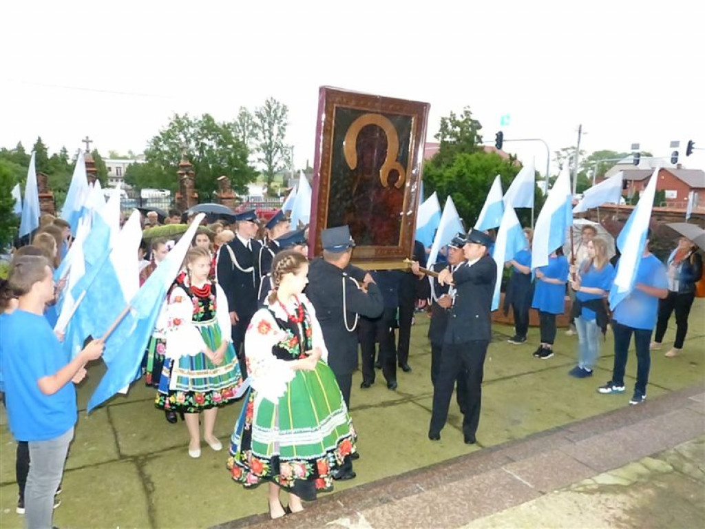 Królowa Polski powitana w Zdunach