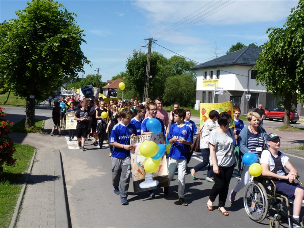Młodzież przeciwko używkom i przemocy