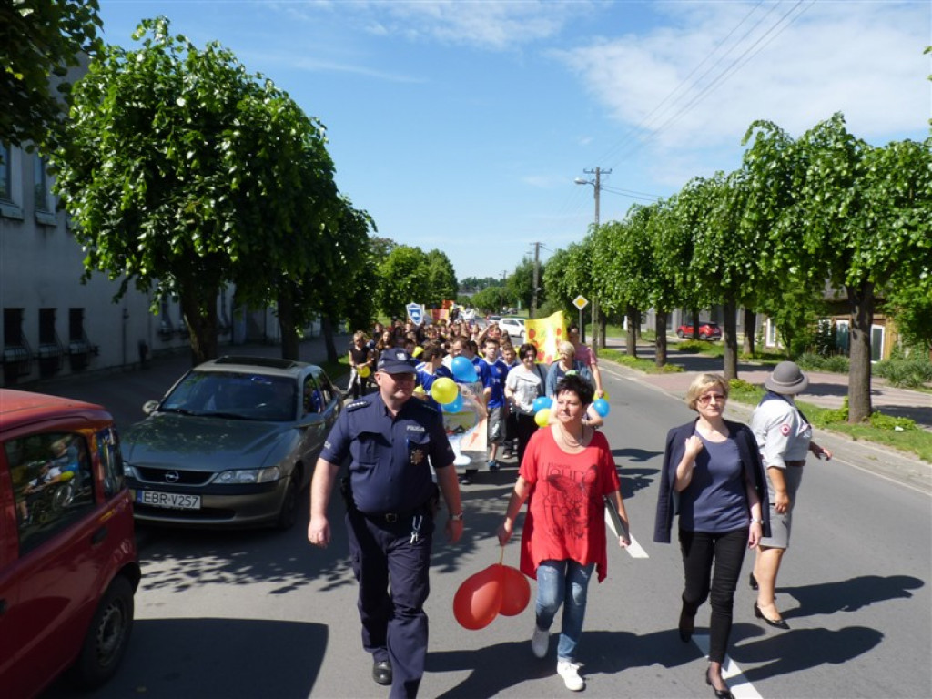 Młodzież przeciwko używkom i przemocy
