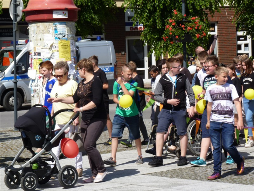 Młodzież przeciwko używkom i przemocy