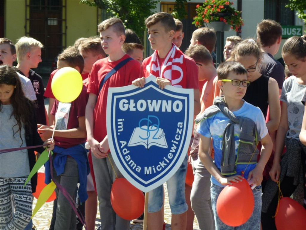 Młodzież przeciwko używkom i przemocy