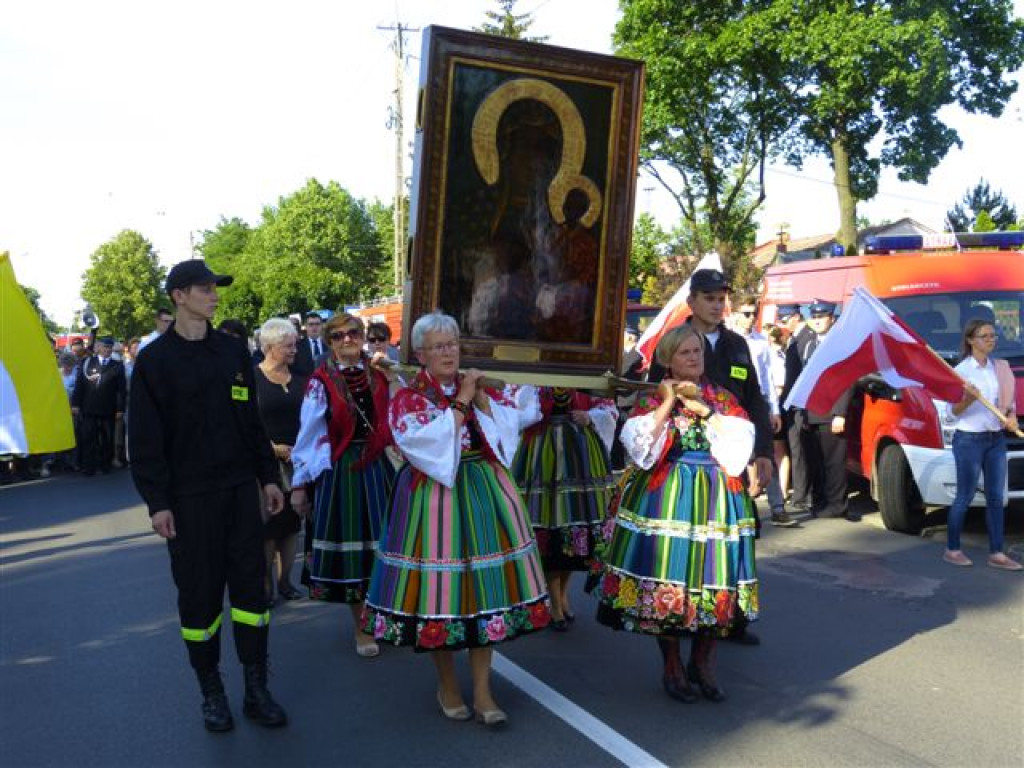Obraz Matki Bożej Częstochowskiej w kościele na Bratkowicach