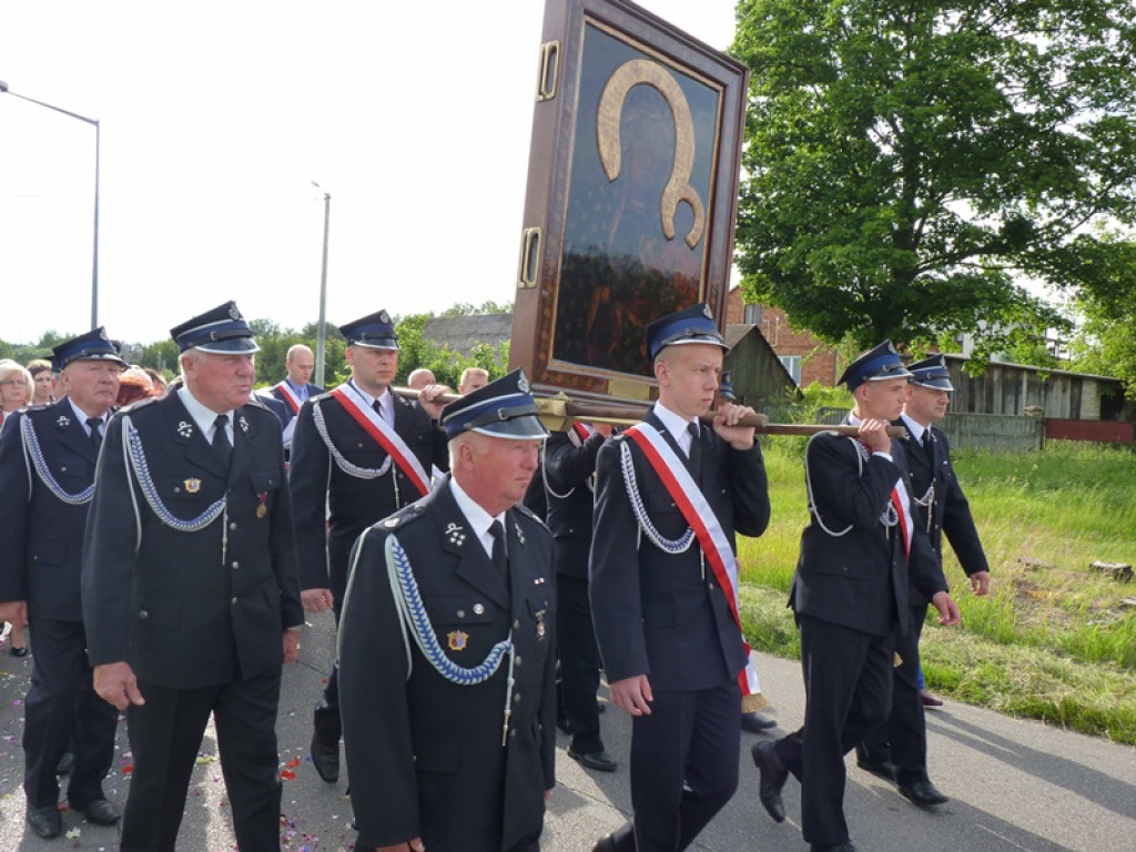 Matka Boża dotarła do parafii w Bobrownikach
