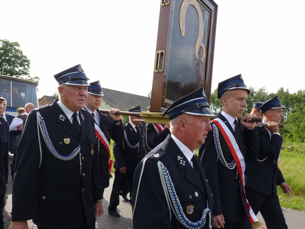 Matka Boża dotarła do parafii w Bobrownikach