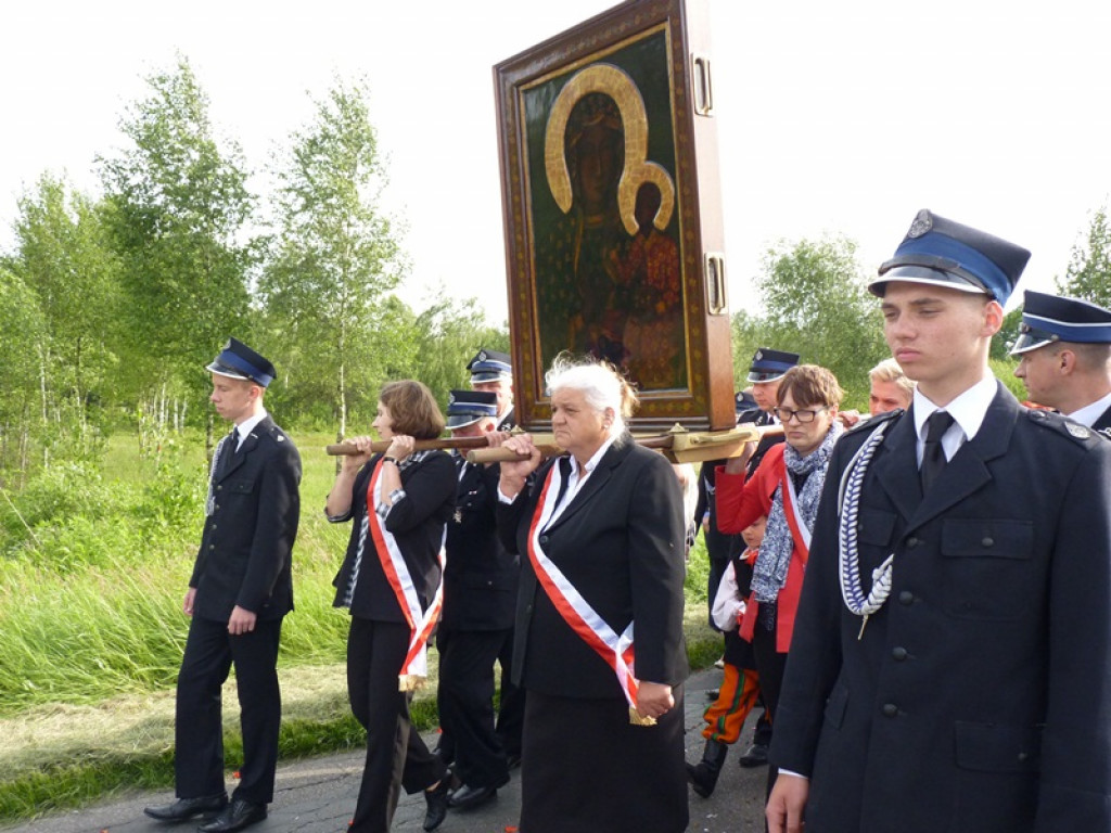 Matka Boża dotarła do parafii w Bobrownikach