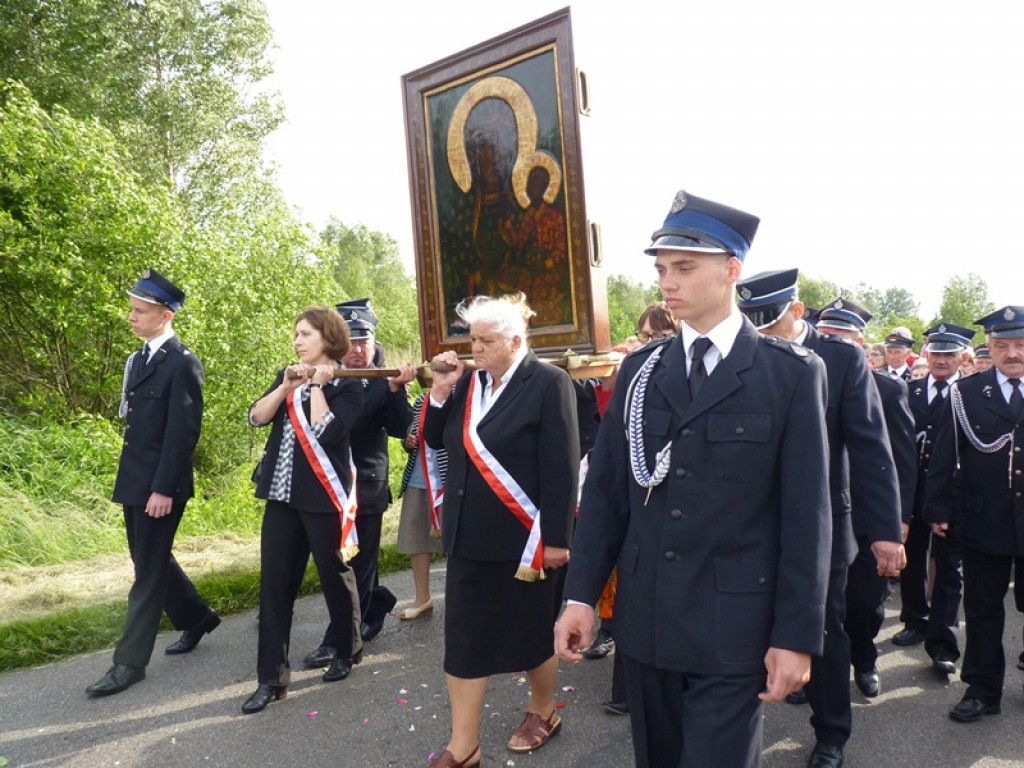 Matka Boża dotarła do parafii w Bobrownikach