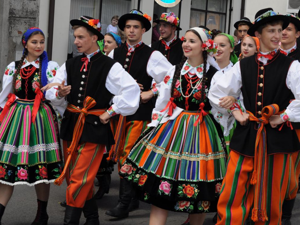 Boże Ciało w Łowiczu - Parada Pasiaków i 