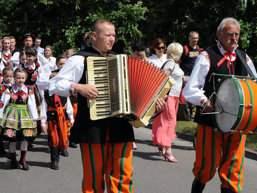 Boże Ciało w Łowiczu - Parada Pasiaków i 