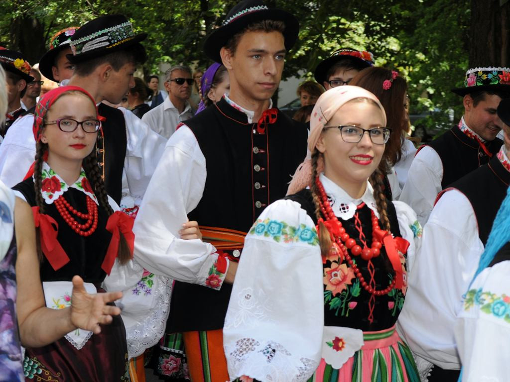 Boże Ciało w Łowiczu - Parada Pasiaków i 
