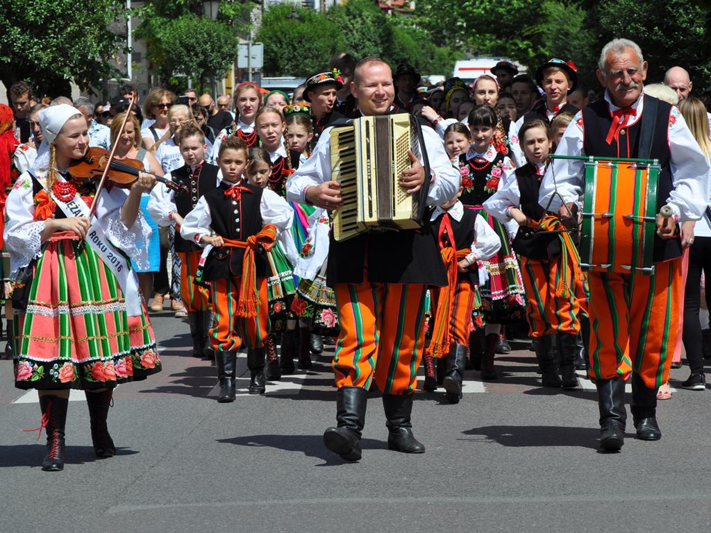 Boże Ciało w Łowiczu - Parada Pasiaków i 