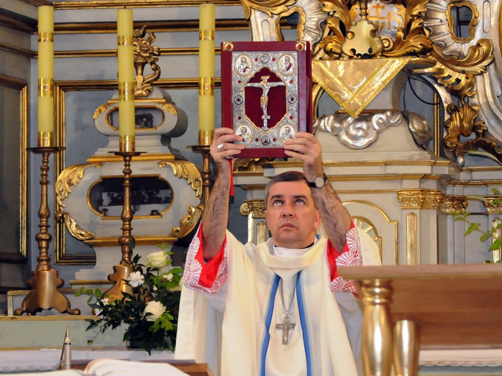Obraz Matki Boskiej Częstochowskiej w kościele ojców pijarów