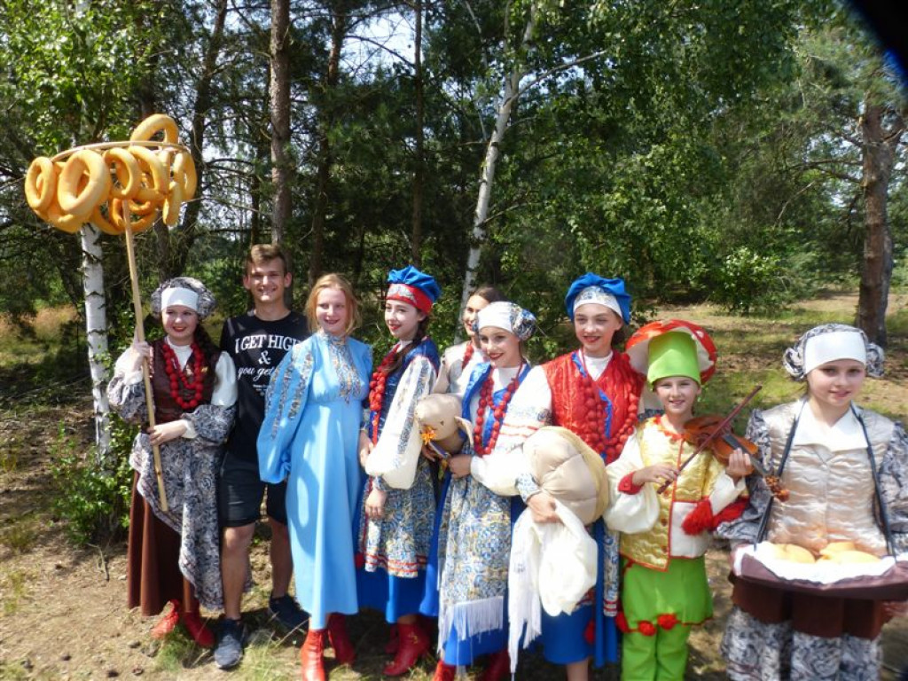 Międzynarodowy festiwal folkowy w Maurzycach