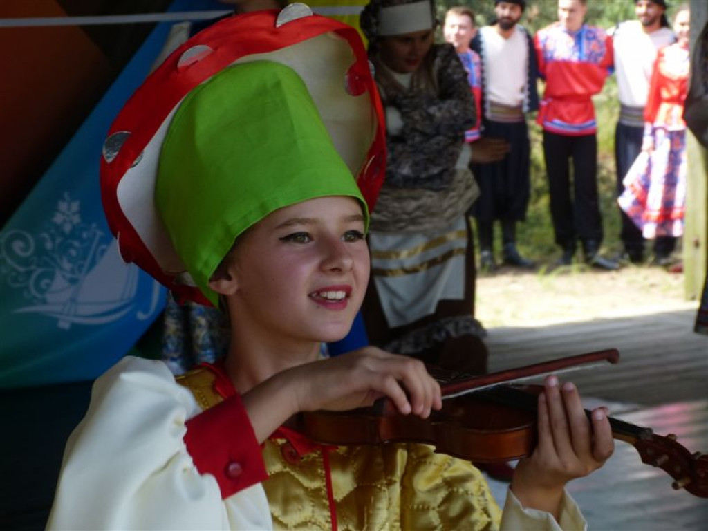 Międzynarodowy festiwal folkowy w Maurzycach
