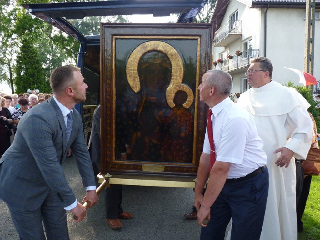 Czarna Madonna powitana w Kocierzewie