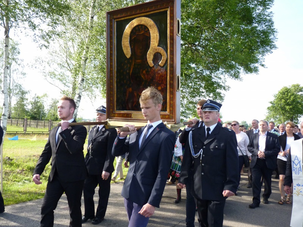Matka Boża w jasnogórskiej ikonie nawiedza Boczki