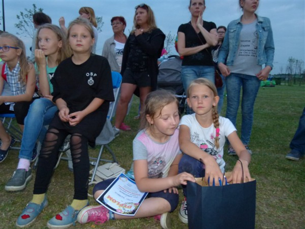 Sobótki nad strykowskim zalewem