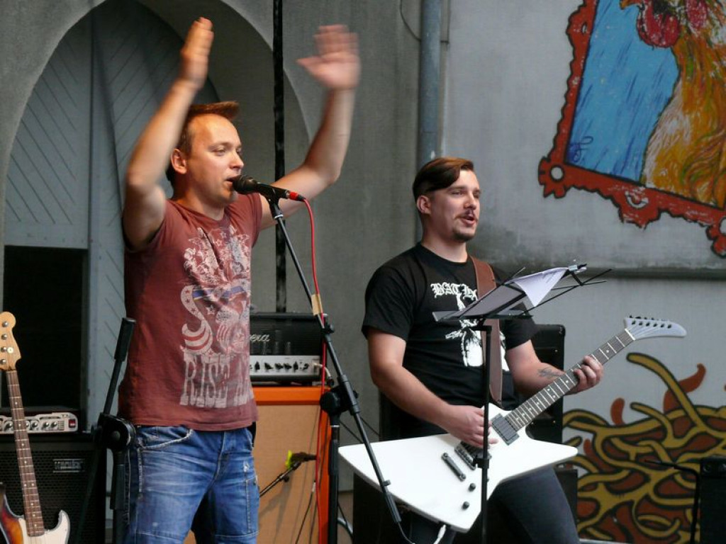 Dawka rocka i bluesa na początek wakacji