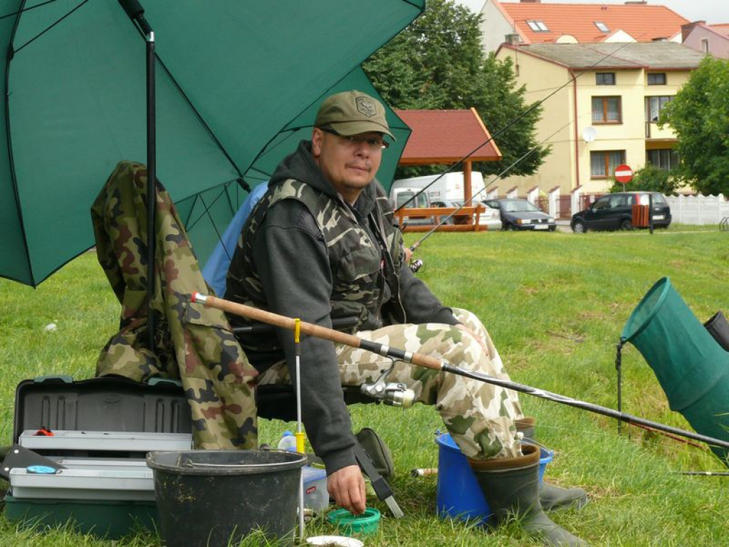 Zaczynali w deszczu i przy słabym braniu