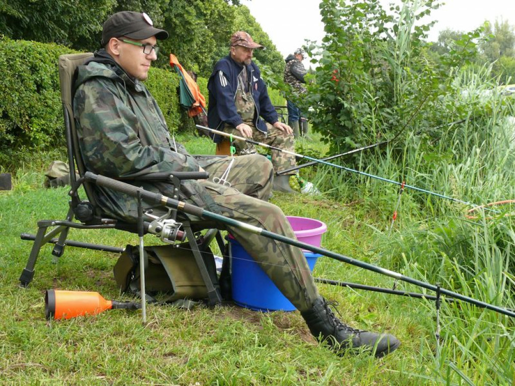 Zaczynali w deszczu i przy słabym braniu