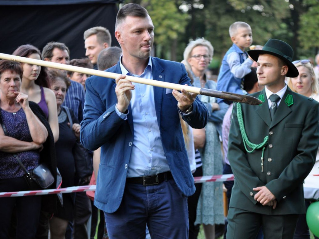 Tłumy na Dniu Dzika w Kiernozi