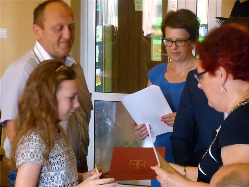 Gmina Łyszkowice nagrodziła najlepszych uczniów