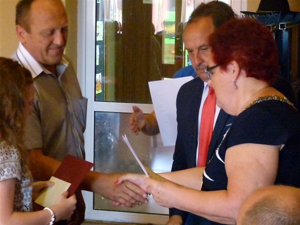 Gmina Łyszkowice nagrodziła najlepszych uczniów