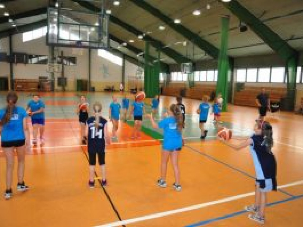 Koszykarski Camp pod okiem szkoleniowców z Serbii