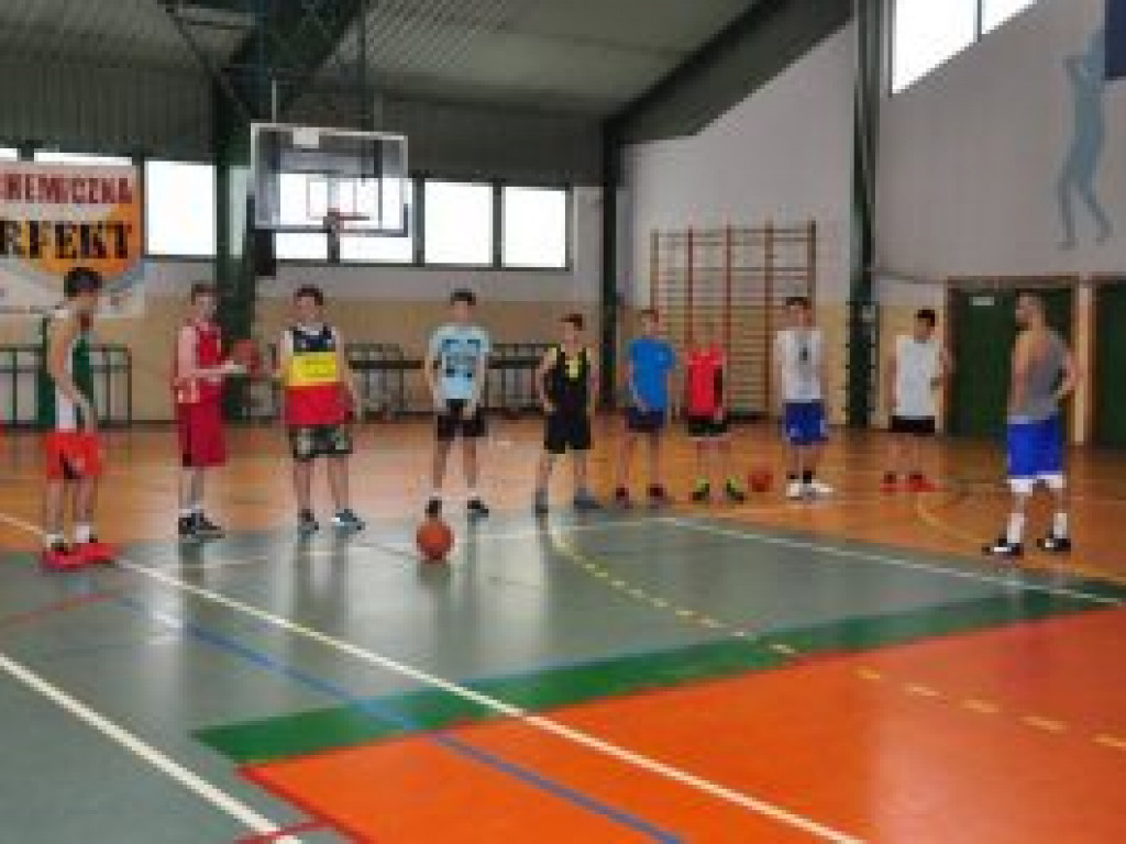 Koszykarski Camp pod okiem szkoleniowców z Serbii