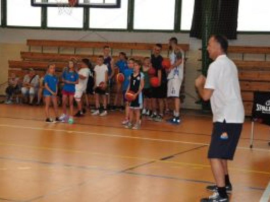 Koszykarski Camp pod okiem szkoleniowców z Serbii
