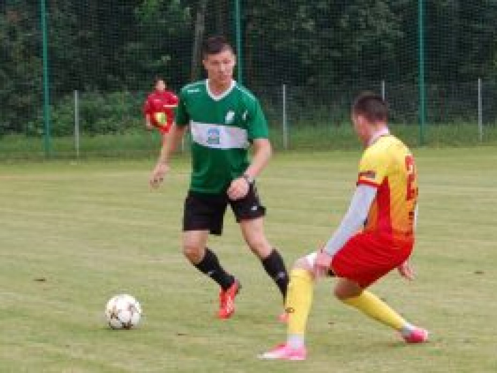 Pelikan na bakier ze skutecznością