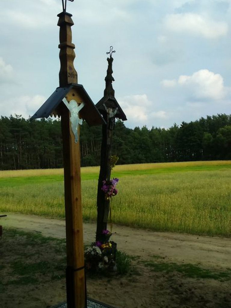 Poświęcenie kopii XIX wiecznego krzyża w Świącach