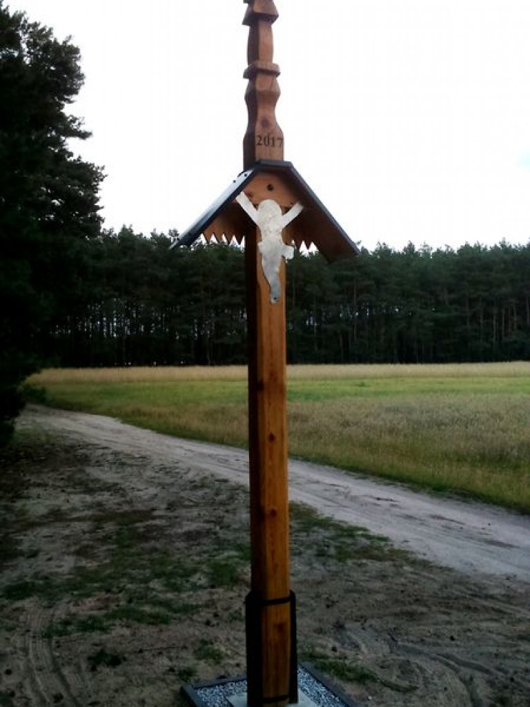 Poświęcenie kopii XIX wiecznego krzyża w Świącach