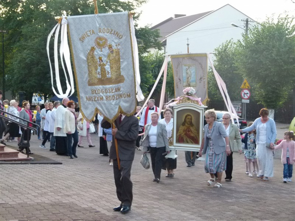 Odpust u św. Jakuba w Głownie z udziałem biskupa Osiala