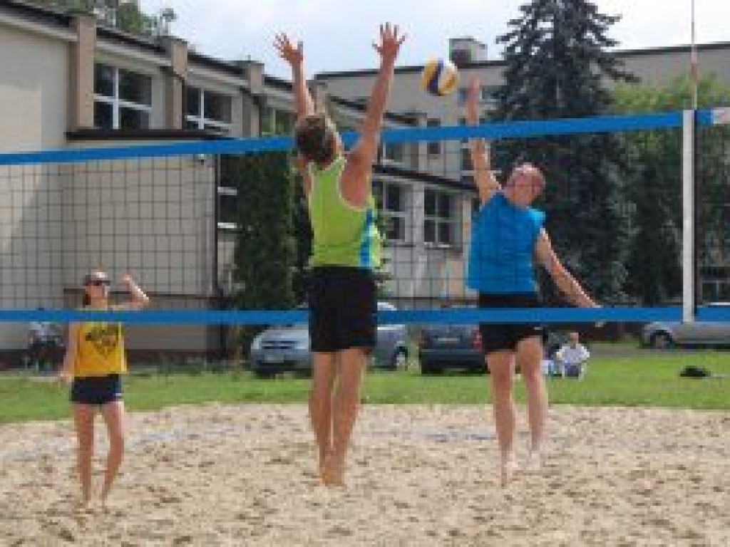W siatkówce plażowej mikstów najlepsi skierniewiczanie