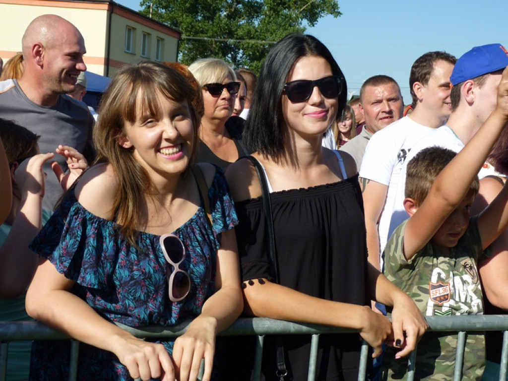 Trwa piknik disco-polo w Lwówku