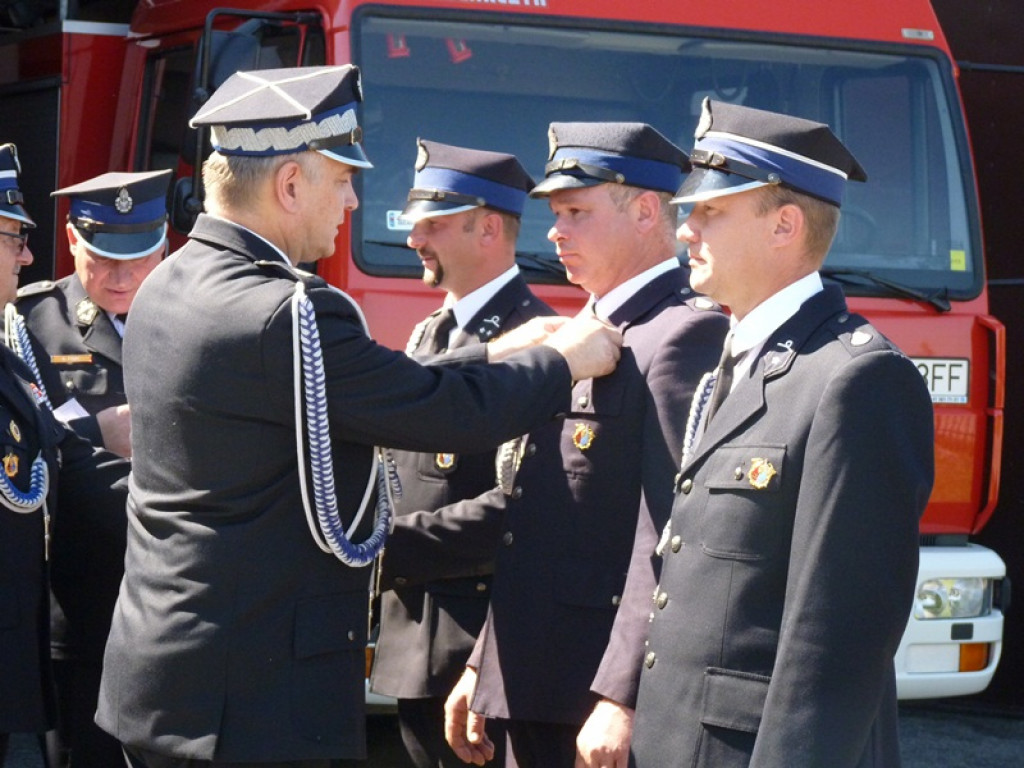 Były premier gościem na uroczystości w Bednarach