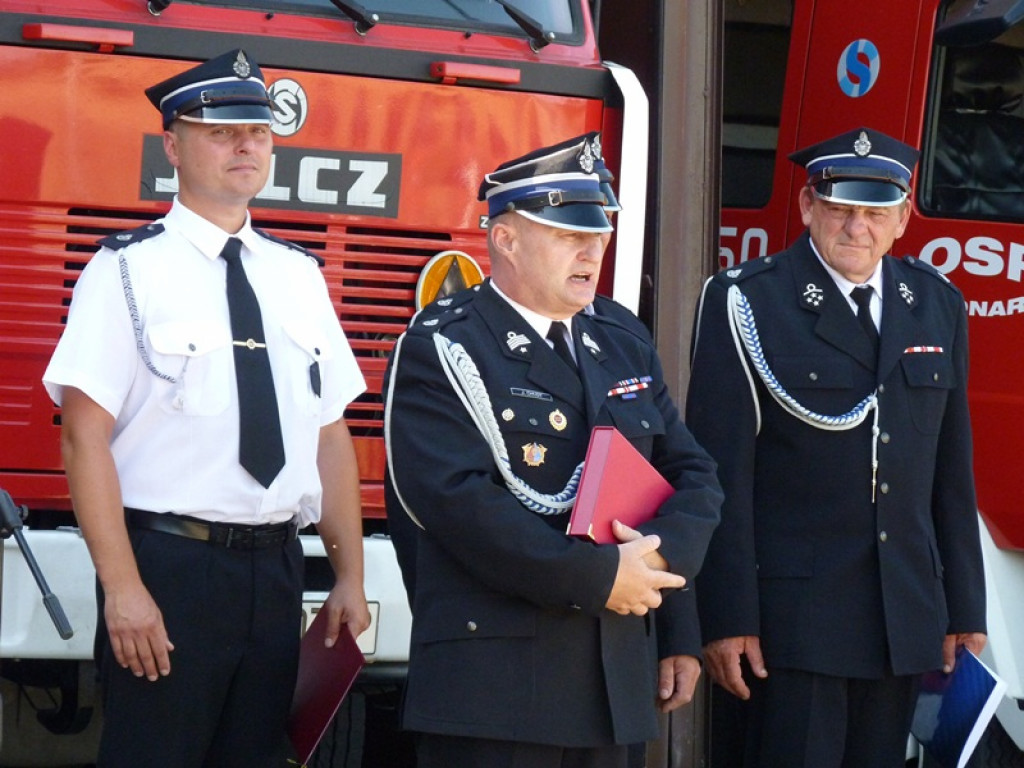 Były premier gościem na uroczystości w Bednarach