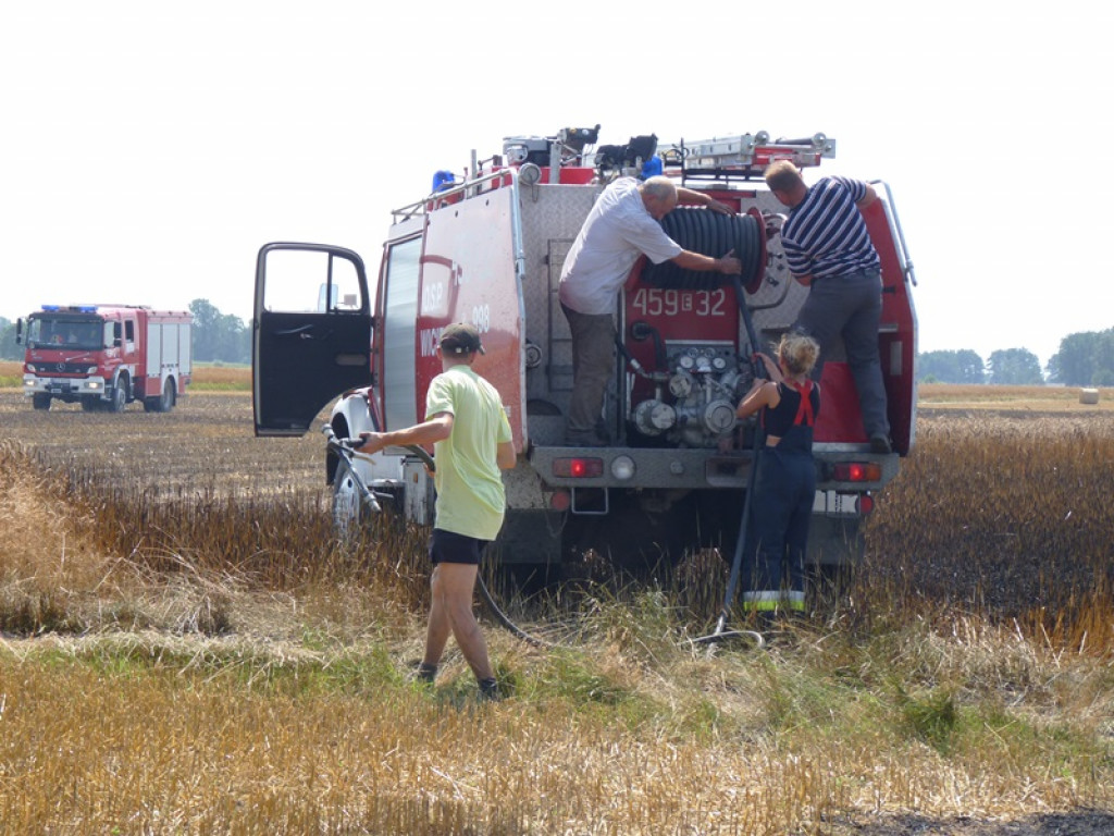 Potężny pożar na polach w Różycach i Wejscach
