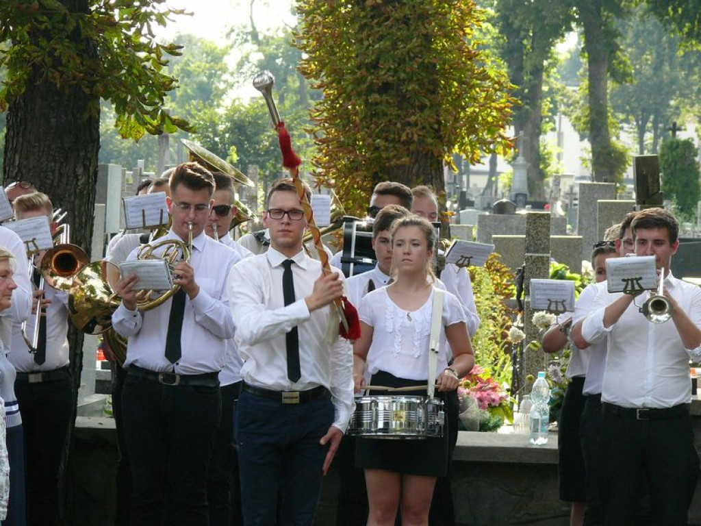 Łowicz pamiętał o powstańcach z 1944 roku