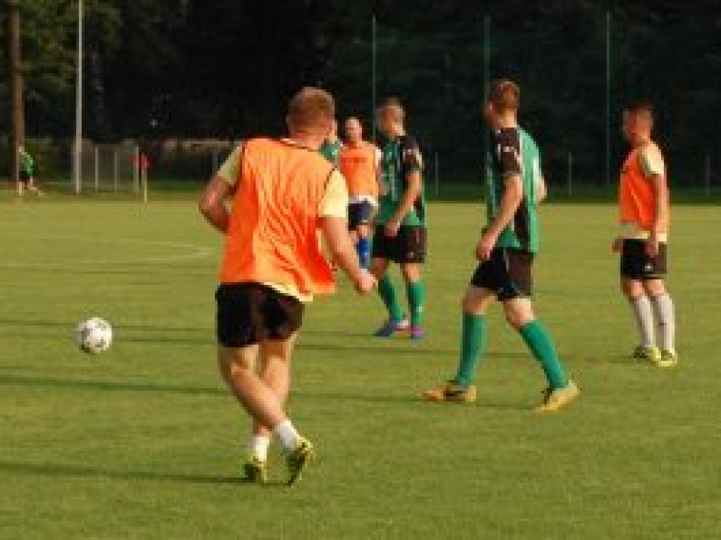 W wyjazdowym sparingu Pelikan II górą