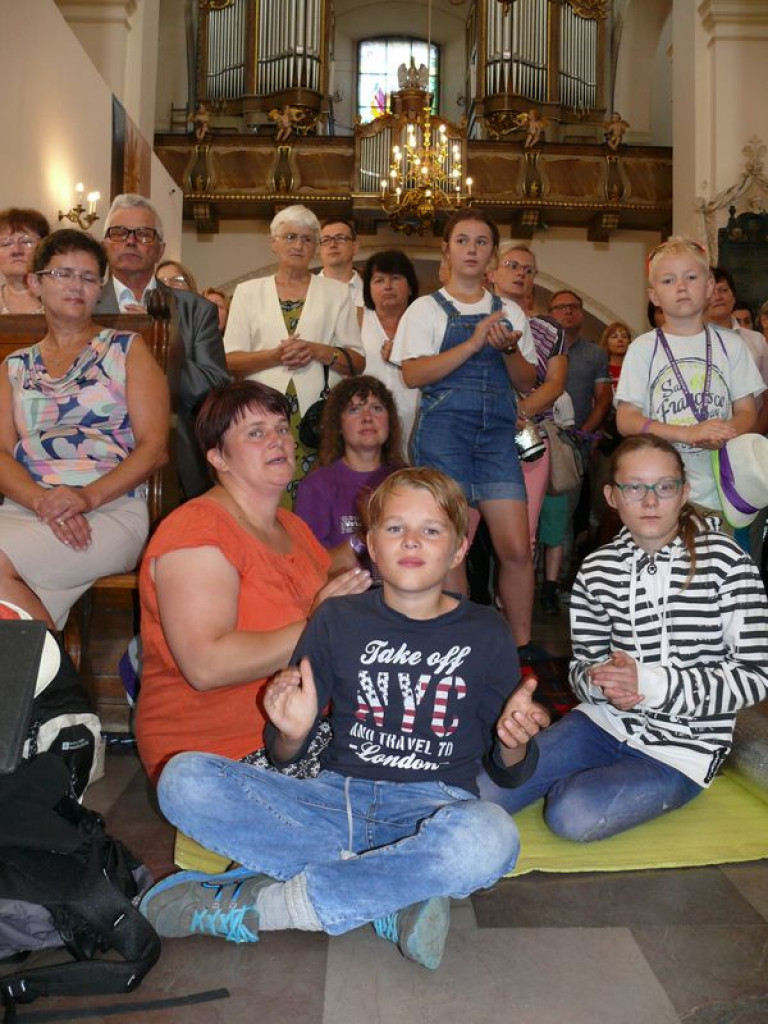 Wyruszyli w pątniczą wędrówkę