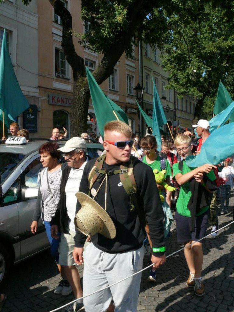 Wyruszyli w pątniczą wędrówkę