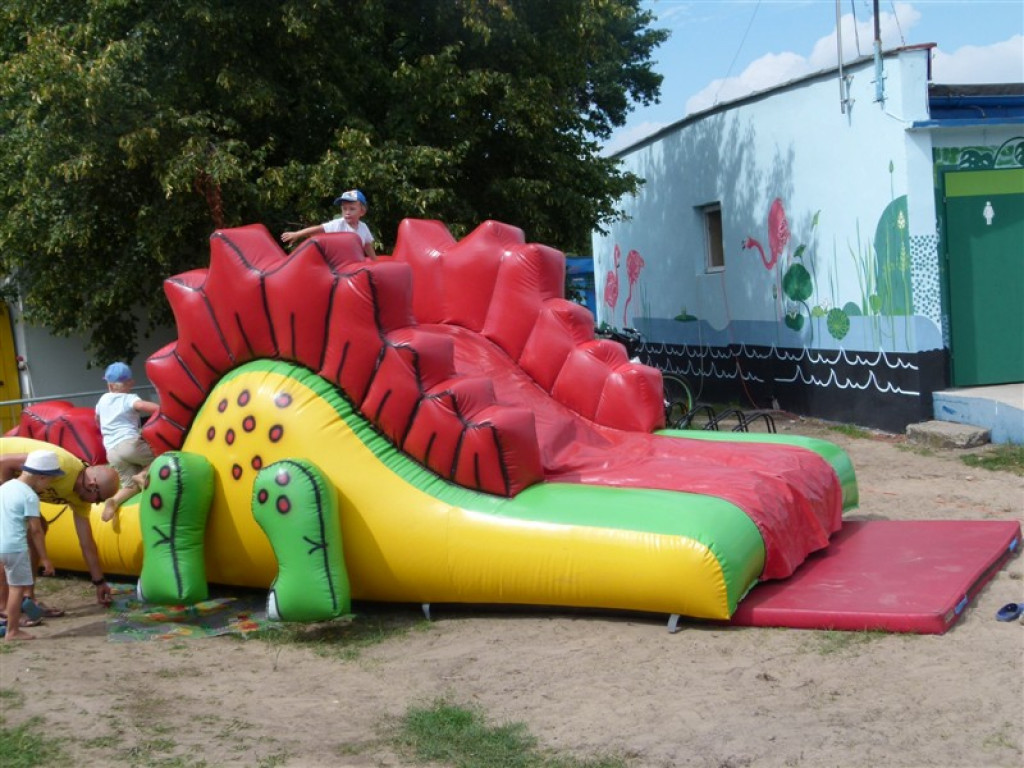 Trwa piknik nad zalewem Mrożyczka