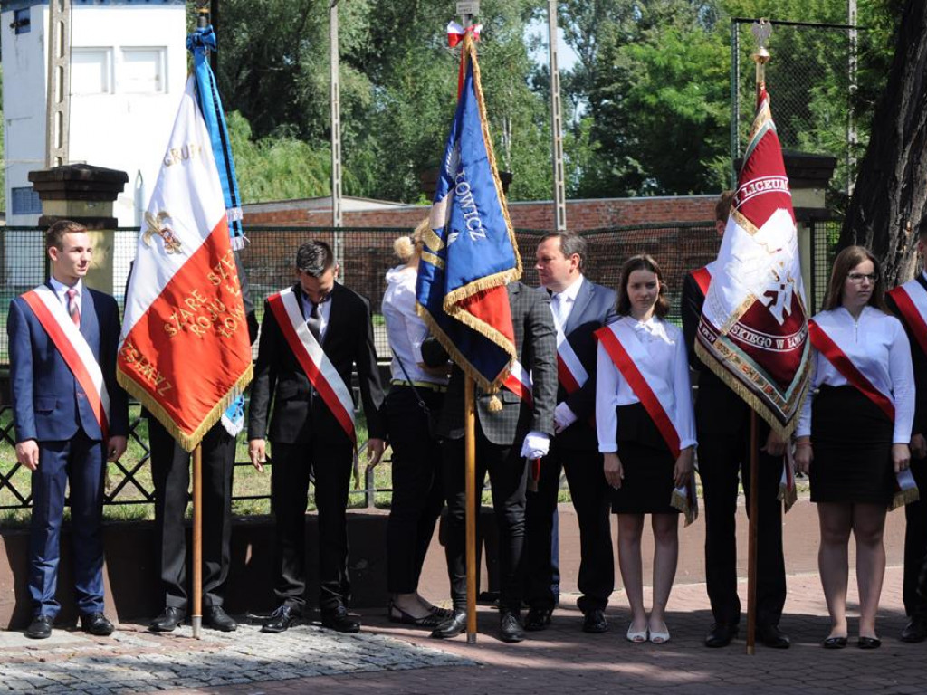 Uroczystości pod pomnikiem Marszałka Józefa Piłsudskiego