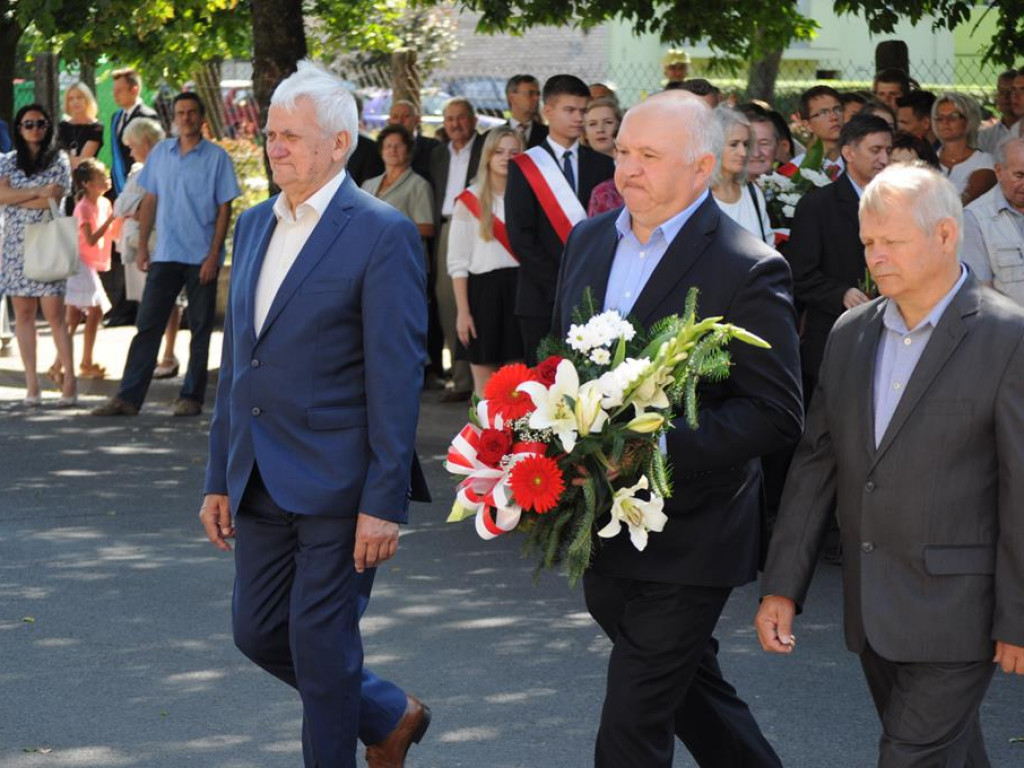 Uroczystości pod pomnikiem Marszałka Józefa Piłsudskiego