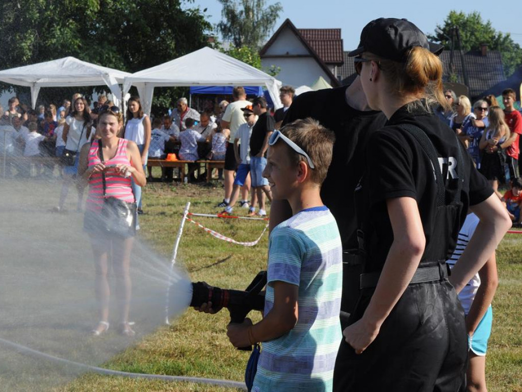 Świetny festyn rodzinny w Bąkowie