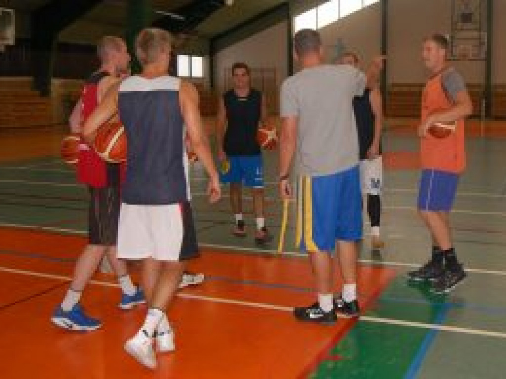 Syntex Księżak rozpoczął szlifowanie formy