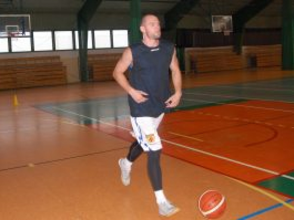 Syntex Księżak rozpoczął szlifowanie formy