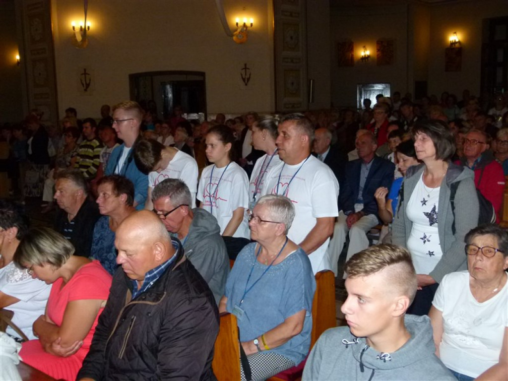 Pielgrzymi z Głowna już na szlaku