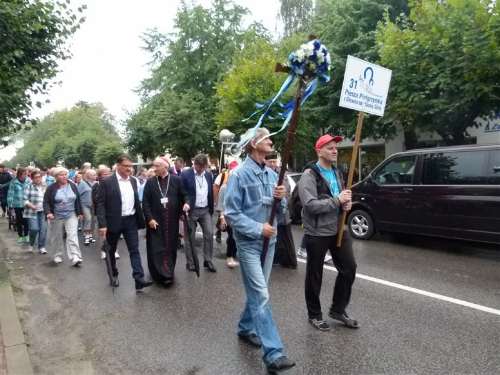 Pielgrzymi z Głowna już na szlaku
